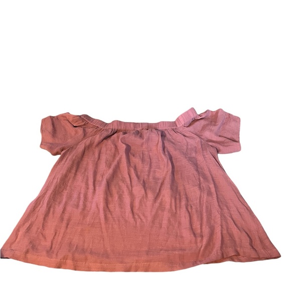 Off the shoulder Women’s “Dusty Rose” floral embroidery blouse size 1x/2x - Picture 2 of 3